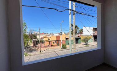 Departamento tipo PH tres ambientes en Alquiler en Wilde