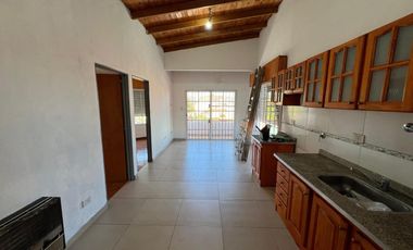 Departamento tipo PH tres ambientes en Alquiler en Wilde