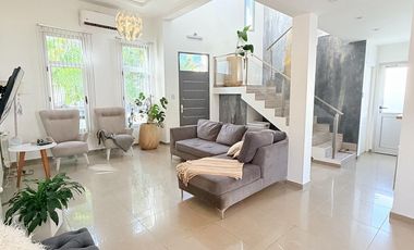 Casa - Altos de Manantiales