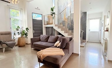 Casa - Altos de Manantiales