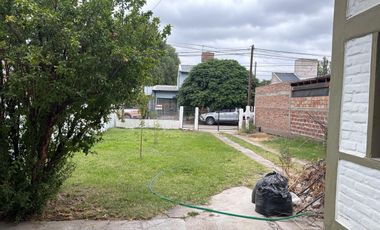 Casa en venta en calle Uruguay