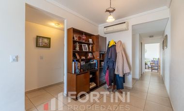 Venta  Departamento 4 ambientes centro villa ballester