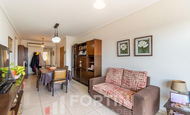 Venta  Departamento 4 ambientes centro villa ballester