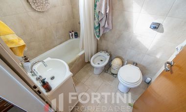 Venta  Departamento 4 ambientes centro villa ballester