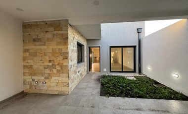 Casa a estrenar con piscina en terreno de 420 m2