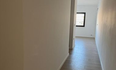 Casa a estrenar con piscina en terreno de 420 m2