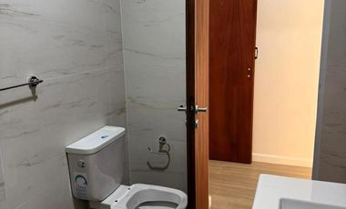 Casa a estrenar con piscina en terreno de 420 m2