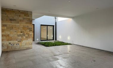 Casa a estrenar con piscina en terreno de 420 m2