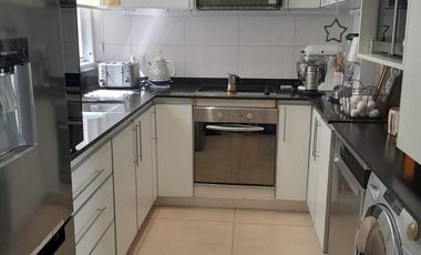 Departamento 2 ambientes con cochera en venta en San Isidro