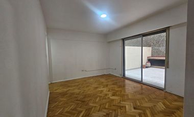 Departamento 2 ambientes con patio en alquiler en Retiro