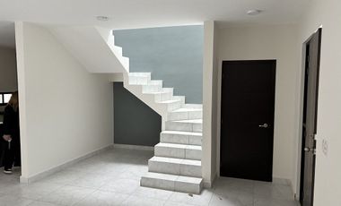 Casa en venta en Santiago de la peña.