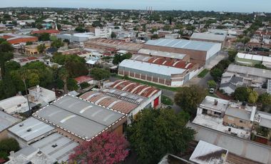 Espectacular galpón de 430 m2 en el centro geográfico de Rosario!