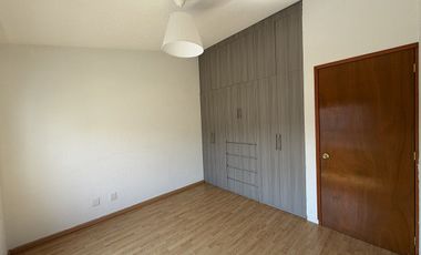 VENTA DE HERMOSA CASA EN CONDOMINIO