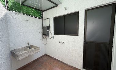 VENTA DE HERMOSA CASA EN CONDOMINIO