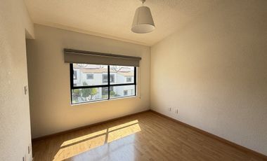 VENTA DE HERMOSA CASA EN CONDOMINIO