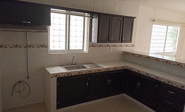CASA EN RENTA FRACCIONAMIENTO PRIVADO. CARMEN, CAMPECHE.