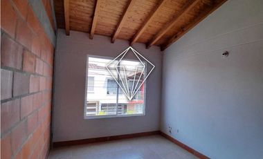 Arriendo casa en La Ceja