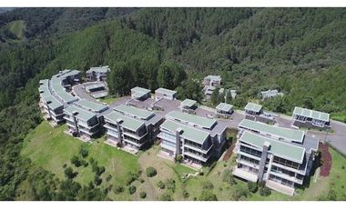 APARTAMENTO EN VENTA EN EL RETIRO CON VISTA SOBRE LA REPRESA