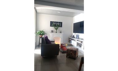 SE ARRIENDA HERMOSO Y AMPLIO APTO EN SAN FRANCISCO EDIFICIO ROSALES