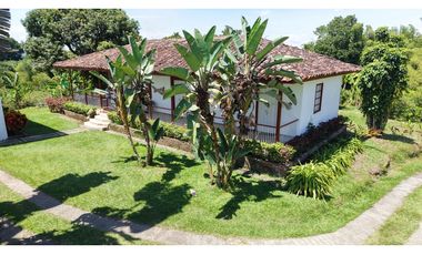 VENTA DE FINCA EN MONTENEGRO, QUINDO, COLOMBIA