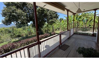 VENTA DE FINCA EN MONTENEGRO, QUINDO, COLOMBIA