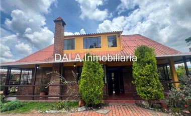 SE ARRIENDA CASA CAMPESTRE EN CAJICA