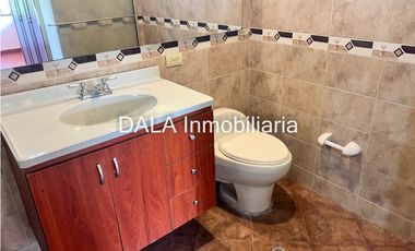 SE ARRIENDA CASA CAMPESTRE EN CAJICA