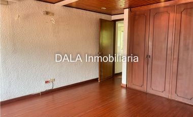 SE ARRIENDA CASA CAMPESTRE EN CAJICA