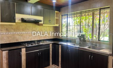 SE ARRIENDA CASA CAMPESTRE EN CAJICA