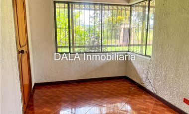 SE ARRIENDA CASA CAMPESTRE EN CAJICA