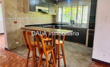 SE ARRIENDA CASA CAMPESTRE EN CAJICA