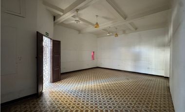 SE VENDE CASA PARA USO COMERCIAL EN EL CENTRO HISTÓRICO