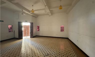 SE VENDE CASA PARA USO COMERCIAL EN EL CENTRO HISTÓRICO