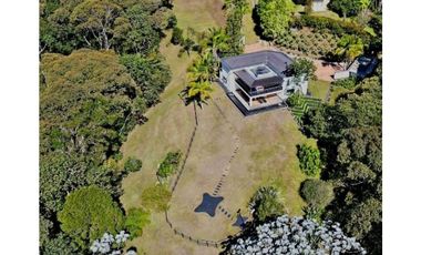 Casa en Arriendo Amoblado en El Retiro