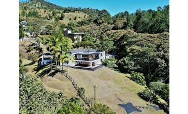 Casa en Arriendo Amoblado en El Retiro