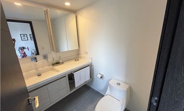 Venta de Apartamento Remodelado El Poblado, Sector el Tesoro
