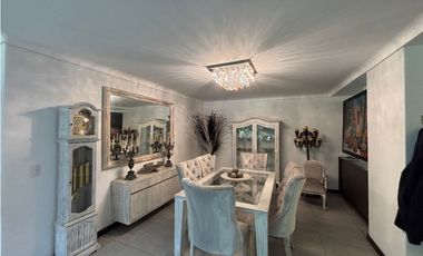 Venta de Apartamento Remodelado El Poblado, Sector el Tesoro