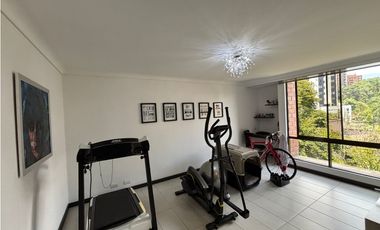 Venta de Apartamento Remodelado El Poblado, Sector el Tesoro