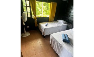 Chalet con doble balcon isla Providencia con hermosa vista