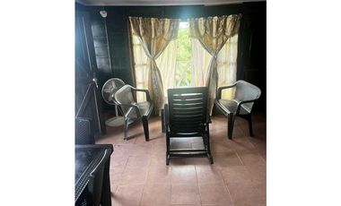 Chalet con doble balcon isla Providencia con hermosa vista