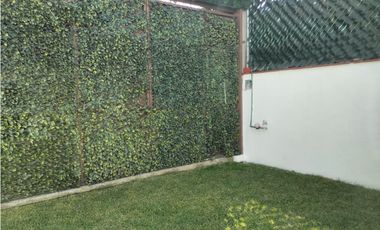COMODA CASA EN SATELITE DE UN PISO, 2 RECAMARAS  Y VIGILANCIA