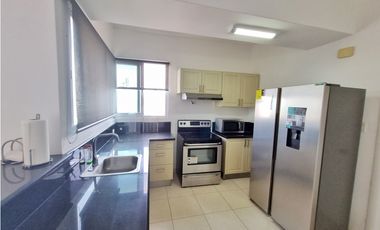SE ALQUILA APARTAMENTO EN PH VISTA DEL MAR AVENIDA BALBOA