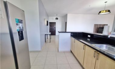 SE ALQUILA APARTAMENTO EN PH VISTA DEL MAR AVENIDA BALBOA