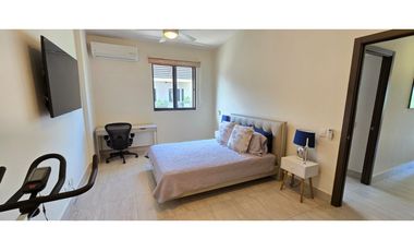 Bello Apartamento Amoblado en River Valley, Panamá Pacífico