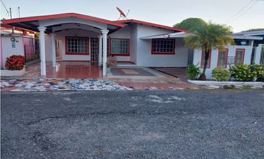 Casa en Venta en La Arboleda – Primera Etapa