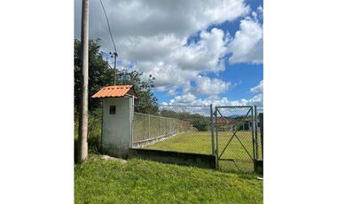 CASA EN VENTA EN CORONADO – AMPLIO TERRENO EN ESQUINA