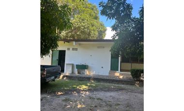 CASA EN VENTA EN CORONADO – AMPLIO TERRENO EN ESQUINA