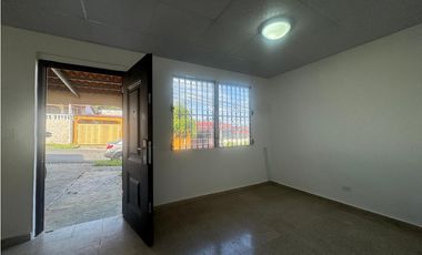 VENDO CASA RESIDENCIAL URBANIZACION  LAS LOMAS LA CHORRERA