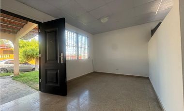 VENDO CASA RESIDENCIAL URBANIZACION  LAS LOMAS LA CHORRERA