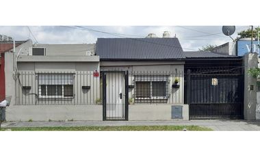 Casa  4 Ambientes Ituzaingo Sur-